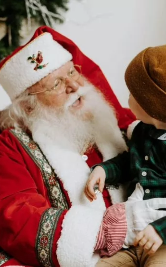 Trenance Cottages Santas Grotto