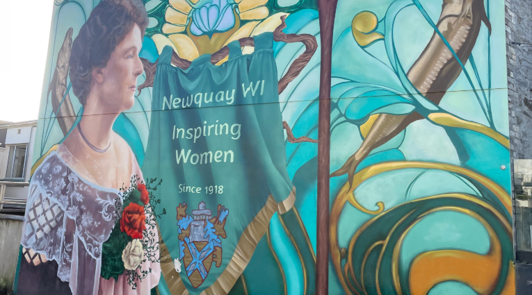 New Mural Unveiled at Newquay WI Hall as Part of Expanding Love Newquay Mural Trai